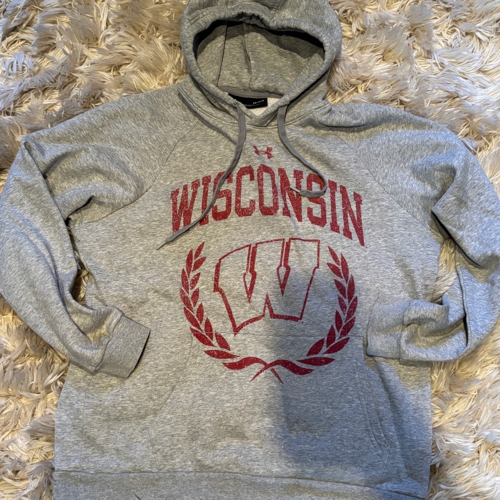 Wisconsin WI Badgers Grey Hooded Sweatshirt (L) - Like New!